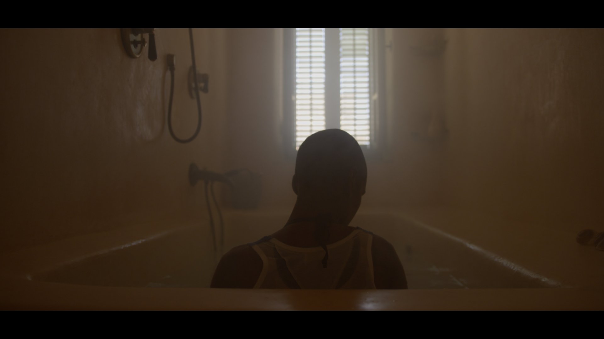 Color Grading Pool – Vorher (Original)